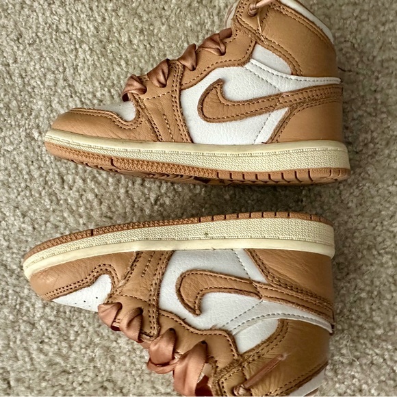 Jordan 1 Retro High OG Praline - Picture 8 of 10